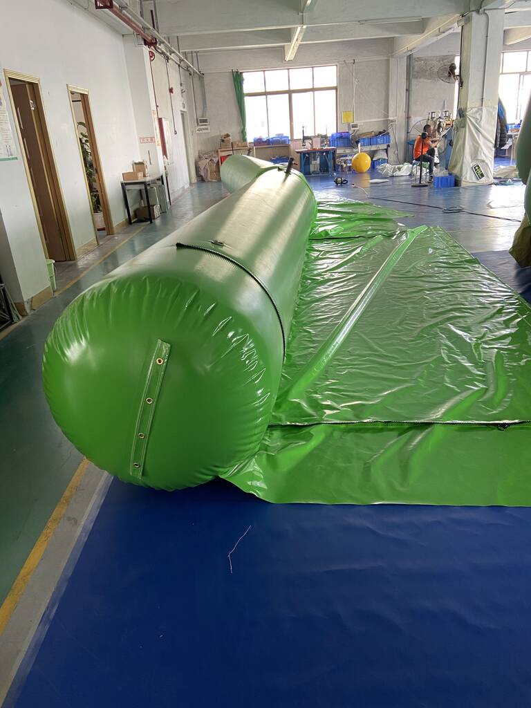 inflatable dam for flooding