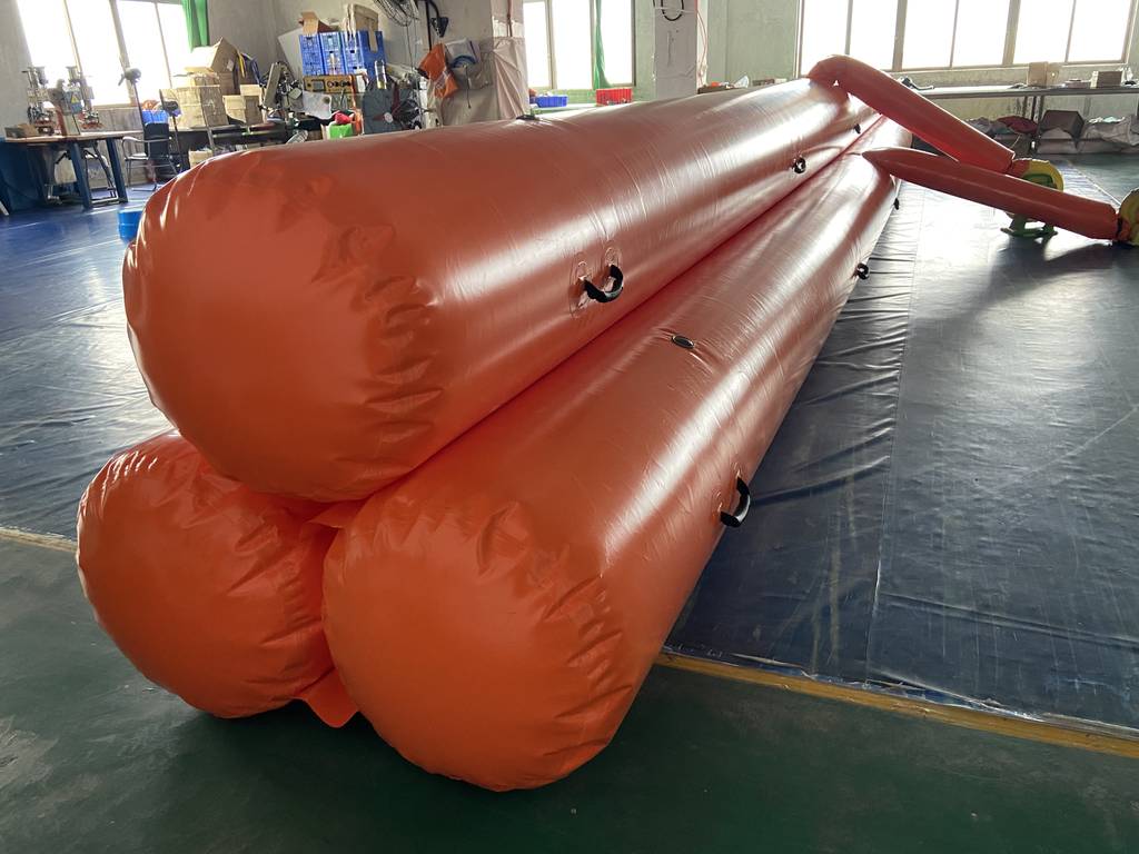 inflatable flood wall